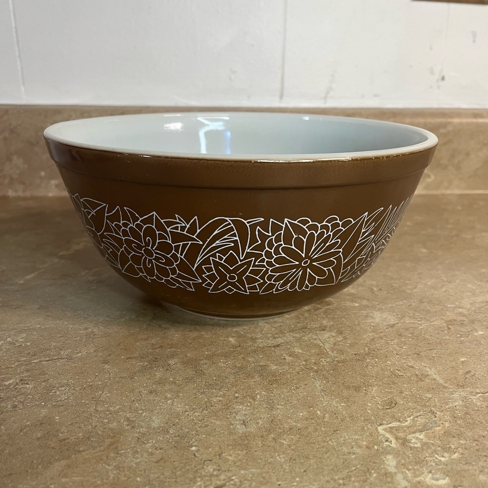 Vintage Pyrex Woodland Mixing Bowl